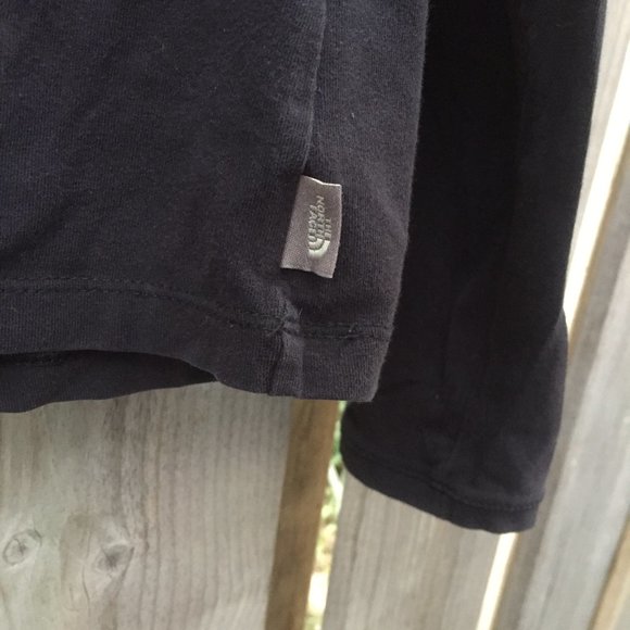 The North Face black long sleeve w/hood - size M/L - Picture 7 of 9